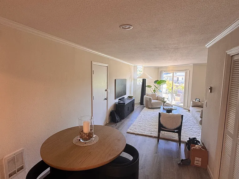 213 Lower Via Casitas — Photo 10