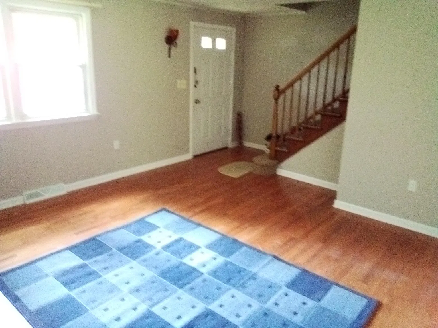3 bed, 1.5 bath, 1116 sqft, $2,100 — Photo 3