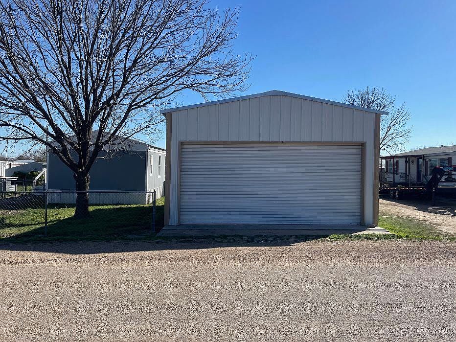 1st image of 10417 Wheatland Dr