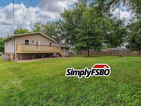 3rd image of 2120 Lindenwood Dr