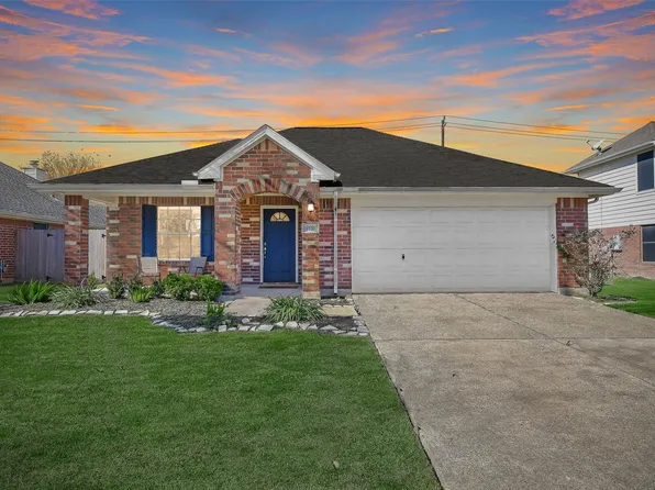4110 Cleburne Dr, Pearland, TX 77584
