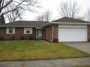 27441 Meadowbrook St, Livonia, MI