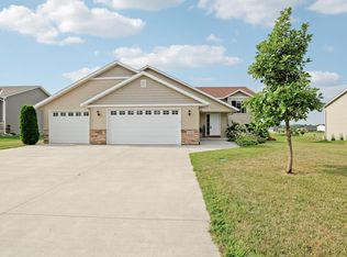 1108 Mulberry Ave NE, Montgomery, MN 56069