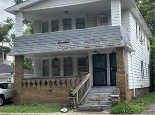 1682 Cliffview Rd, Cleveland, OH 44112