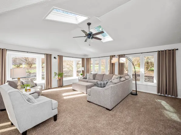 102 Rosebud Cir, Richmond, KY 40475