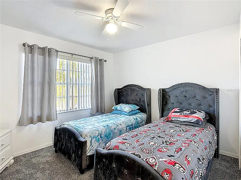 4608 Cumbrian Lakes Dr — Photo 37