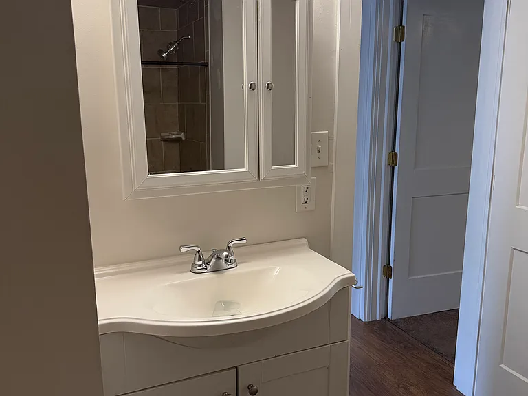 685 Brown St — Photo 5
