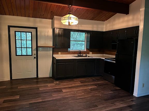 3rd image of 286 Lakeshore