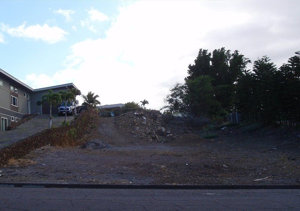 1st image of 68-1945 Lina Poepoe St