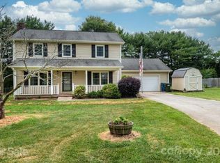 1850 18th Street Ct NE, Hickory, NC 28601