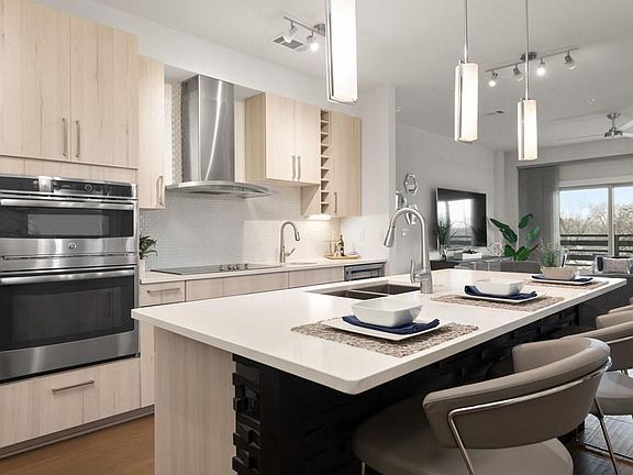 4th image of 3600 S Lamar Blvd #313