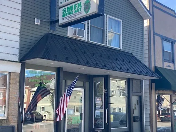 83 Main St, Akron, NY 14001