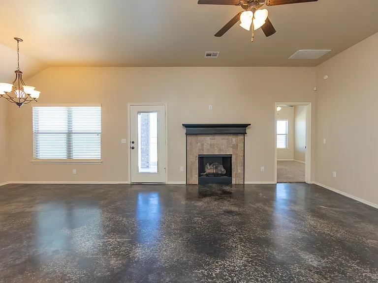 1001 SW 15th St — Photo 4