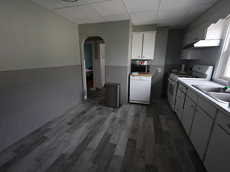 12 2nd St #2 — Photo 7
