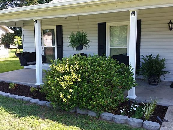3rd image of 5909 Buckhead Dr