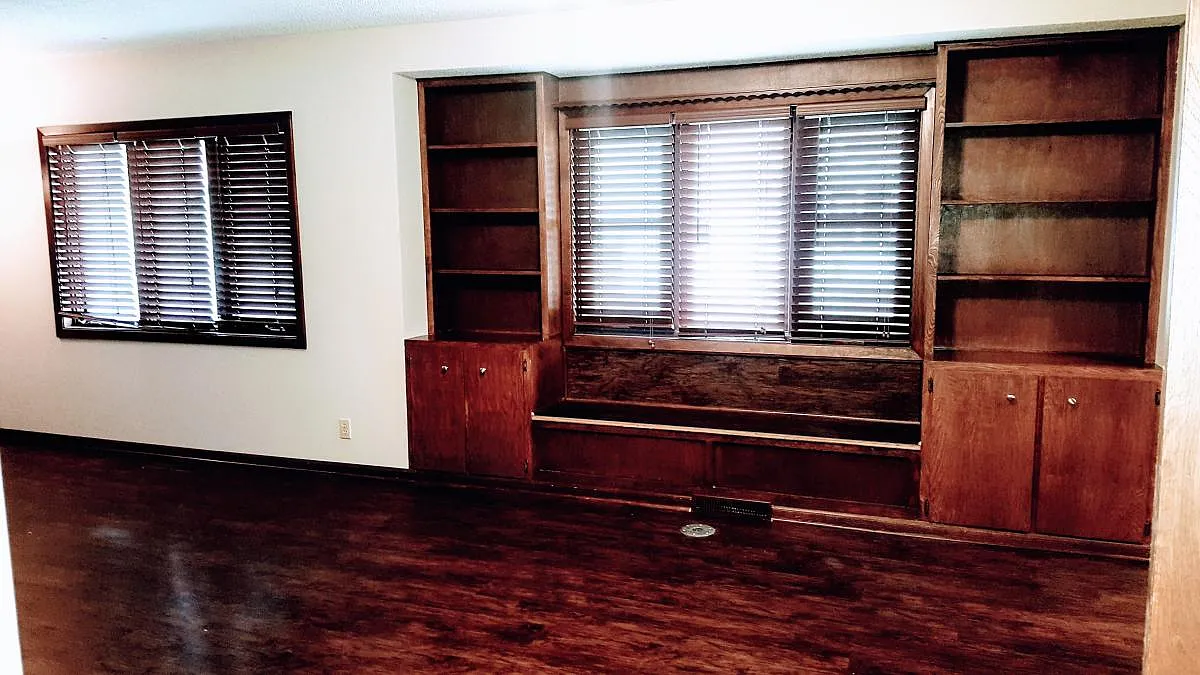 7907 Maple Street — Photo 3
