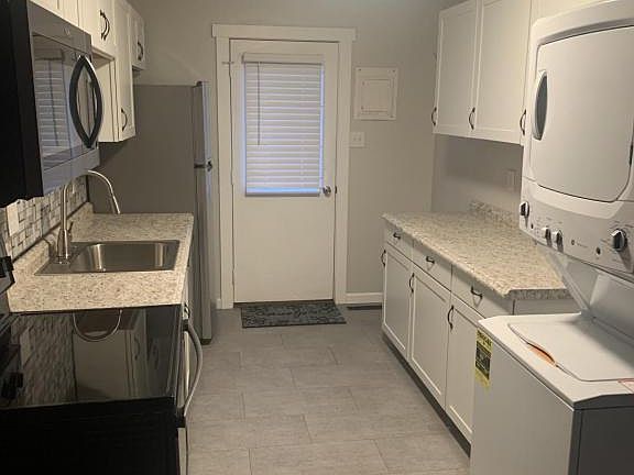 5th image of 1026 Stoddard St #2