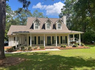 217 Briarcliff Rd, Swainsboro, GA 30401