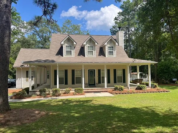 217 Briarcliff Rd, Swainsboro, GA 30401