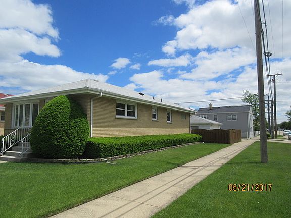 2nd image of 3701 Emerson St
