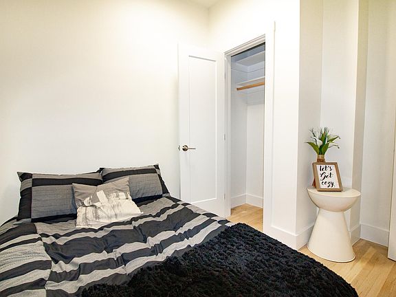 5th image of 530 Stockton St APT 204