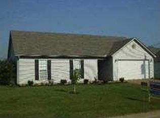 65 Raindrop Cv, Jackson, TN 38305