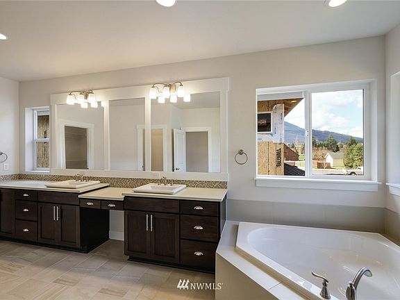 2nd image of 950 SE Symmons (Lot 5) Place
