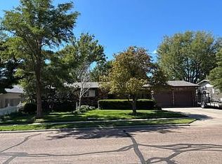 1707 Anderson St, Garden City, KS 67846