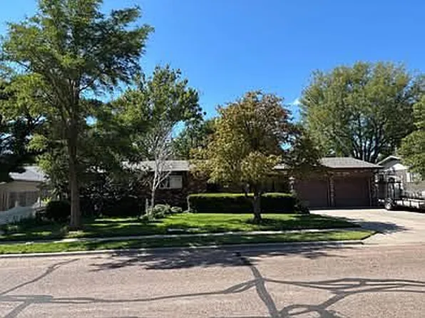 1707 Anderson St, Garden City, KS 67846