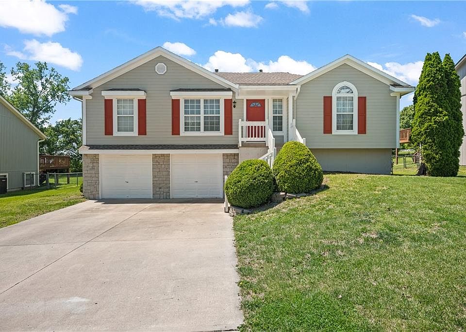 1st image of 604 S Sunset Ln