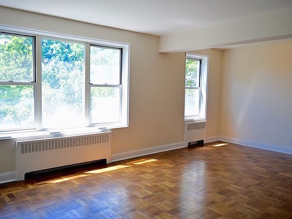 2nd image of 3299 Cambridge Ave APT 7L