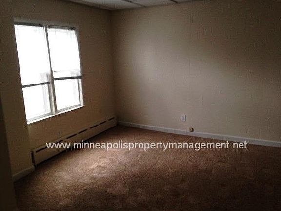 5th image of 1555 Carroll Ave #2