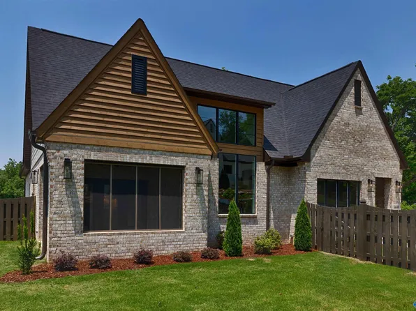1440 Governors Pl, Huntsville, AL 35801