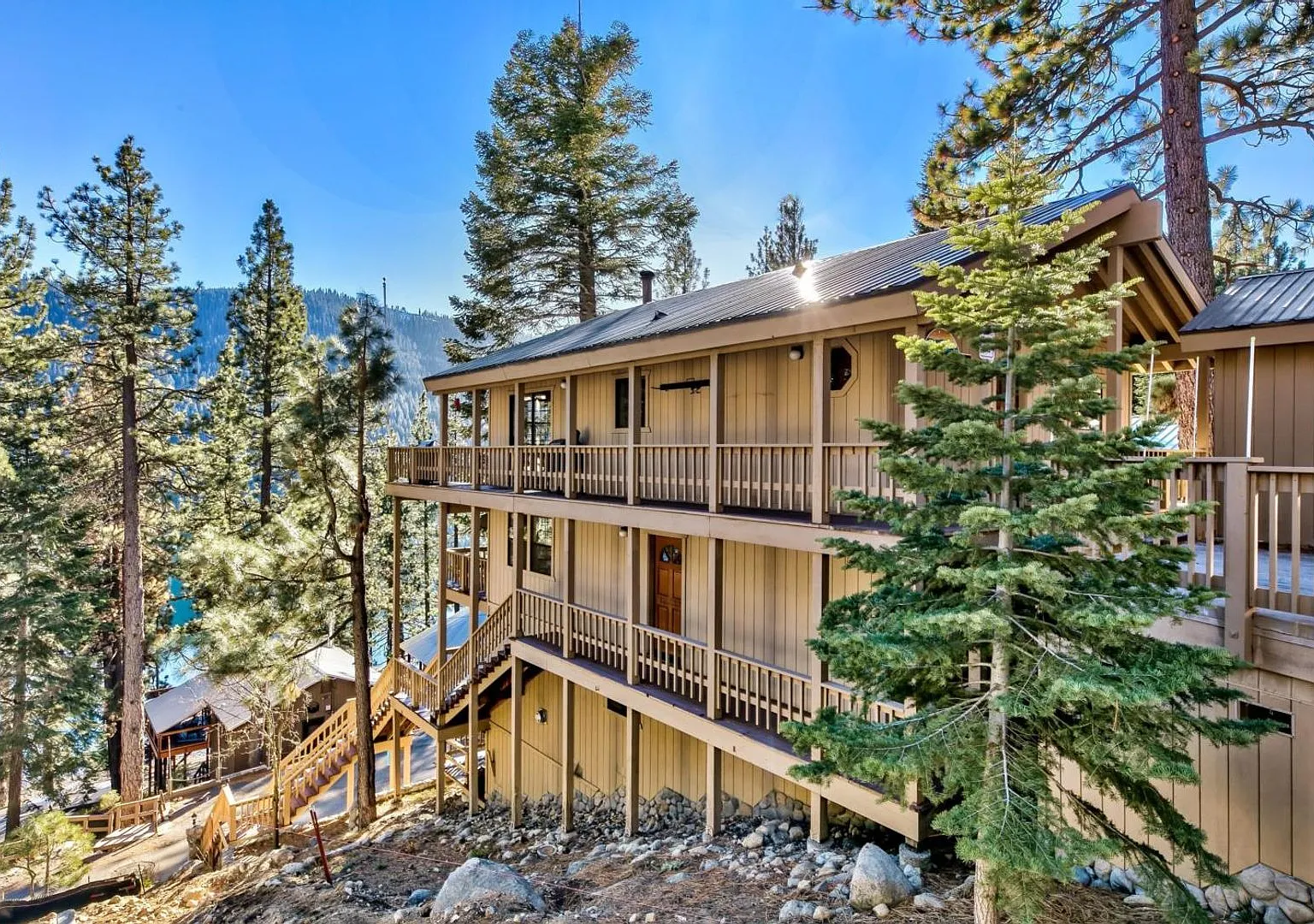 The Donner Lake Overlook — Photo 1