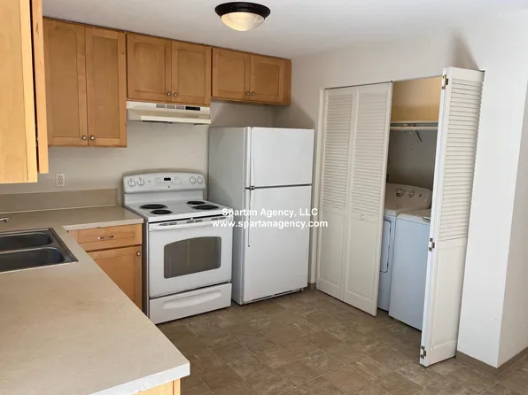 10416 29th St E, Puyallup, WA 98372