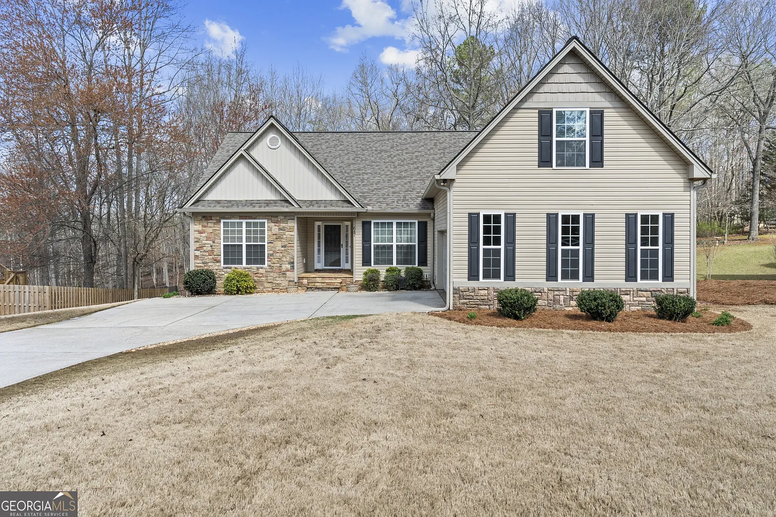 647 Forest Pine Dr photo 1