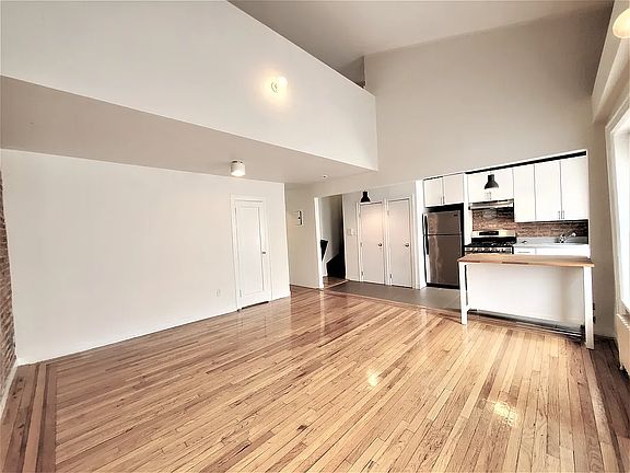 4th image of 80 Court St #4A