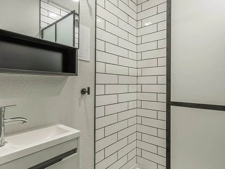 417 N Santa Fe Ave #19 — Photo 3