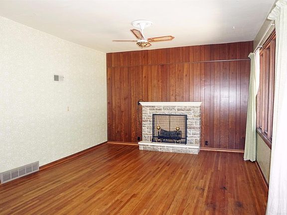 5th image of 808 Hill St