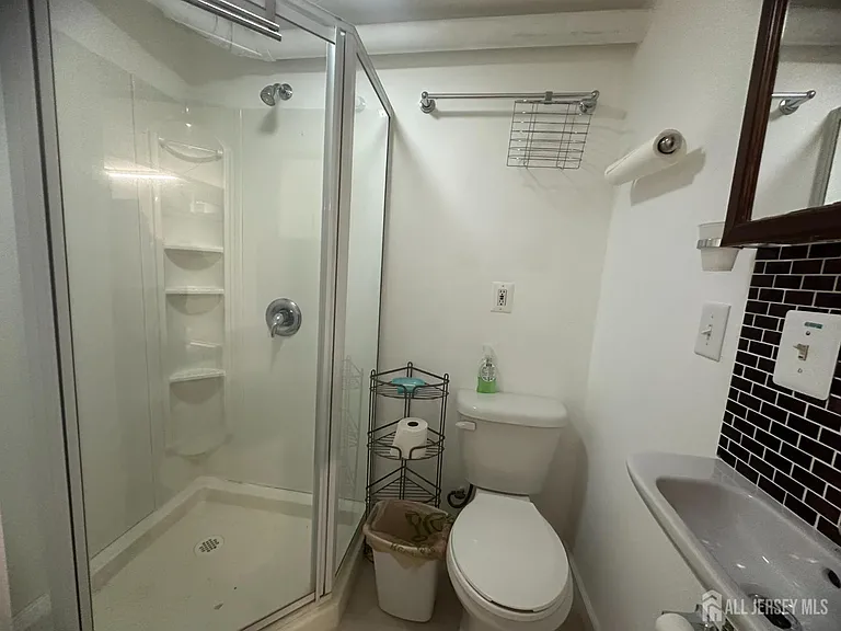 9 Holly Rd — Photo 18