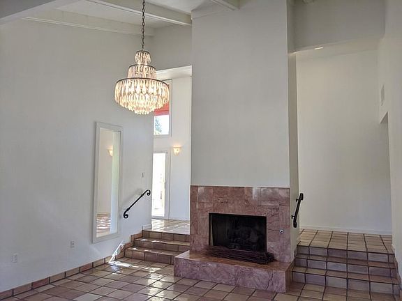 4th image of 202 Eucalyptus Hill Dr