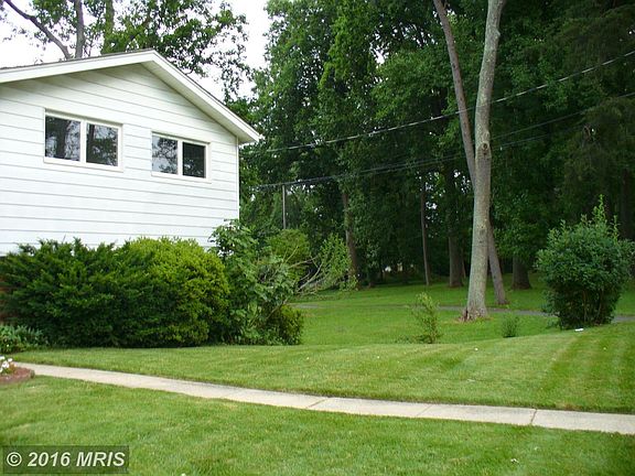 3rd image of 12927 Magellan Ave