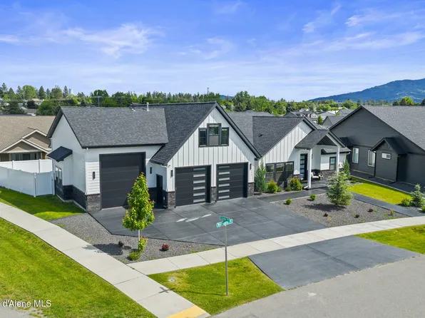 898 W Wayward Cir, Post Falls, ID 83854