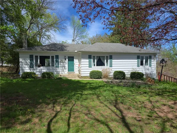 200 Ward Hill Rd, Henrietta, NY 14467