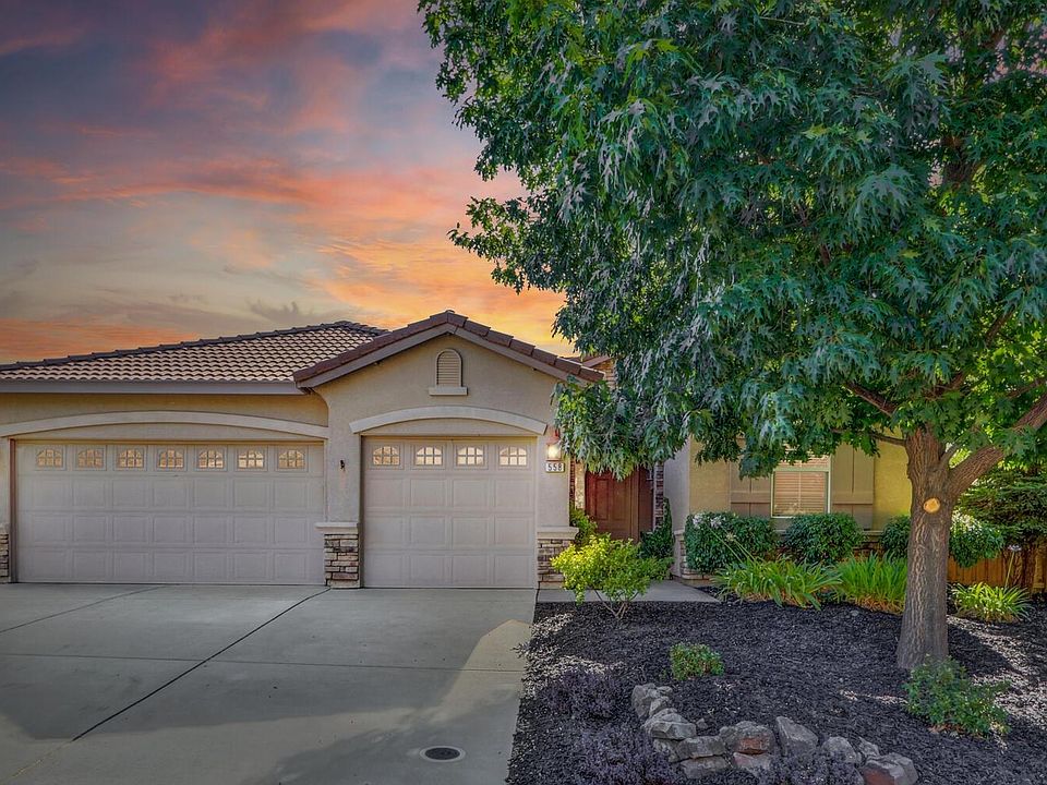 1st image of 558 Hildebrand Cir