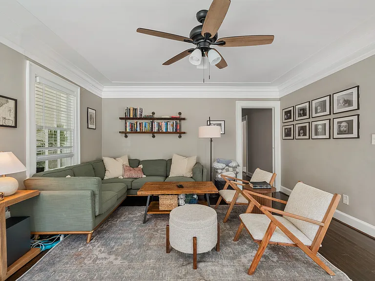 1261 Owsley Ave — Photo 5