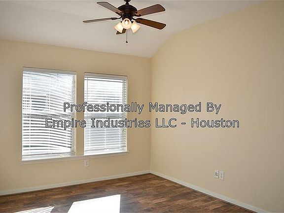 5th image of 18831 Cluster Oaks Dr