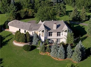 1600 Northridge Dr, Wayzata, MN 55391