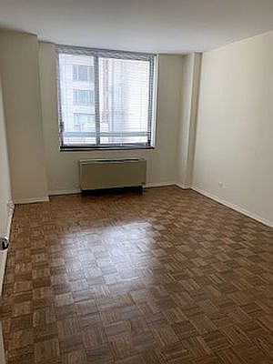 4th image of 171 E 84th St APT 3H