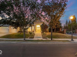11102 Hilaire Blaise Dr, Bakersfield, CA